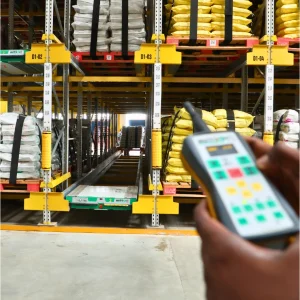 A semi-automated storage system designed for high-density environments requiring minimal manual intervention. Ideal for cold storage facilities or warehouses prioritizing speed and precision, it uses radio-controlled shuttles to streamline pallet handling while maximizing space utilization.